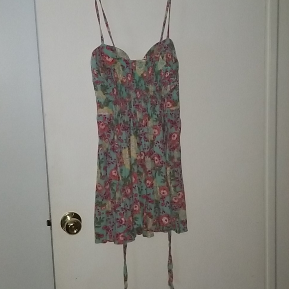Floral top - Picture 2 of 2